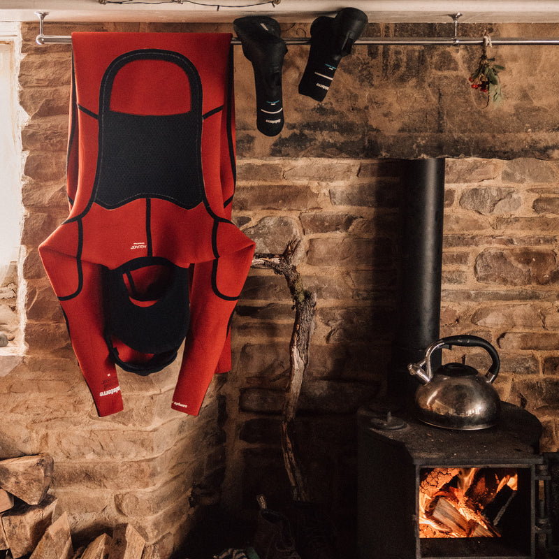 Load image into Gallery viewer, Finisterre Shearwater 5mm Split-Toe Boots 

