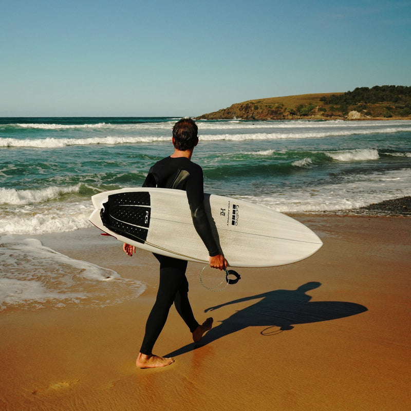 Load image into Gallery viewer, Harley Ingleby Series HIBT 3+3 Thunderbolt Red 7'2 × 21 ½ × 3 Surfboard - White/Blue 11

