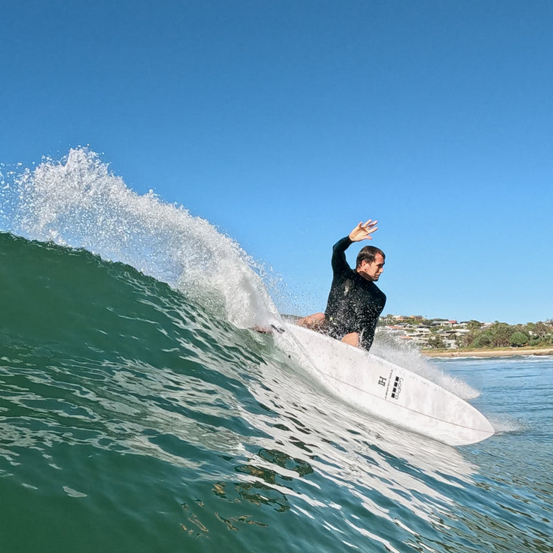 Load image into Gallery viewer, Harley Ingleby Series HIBT 3+3 Thunderbolt Red 7'2 × 21 ½ × 3 Surfboard - White/Blue 14
