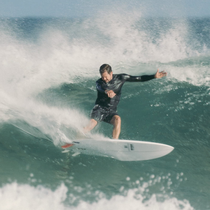 Load image into Gallery viewer, Harley Ingleby Series HIBT 3+3 Thunderbolt Red 7'2 × 21 ½ × 3 Surfboard - White/Blue 16
