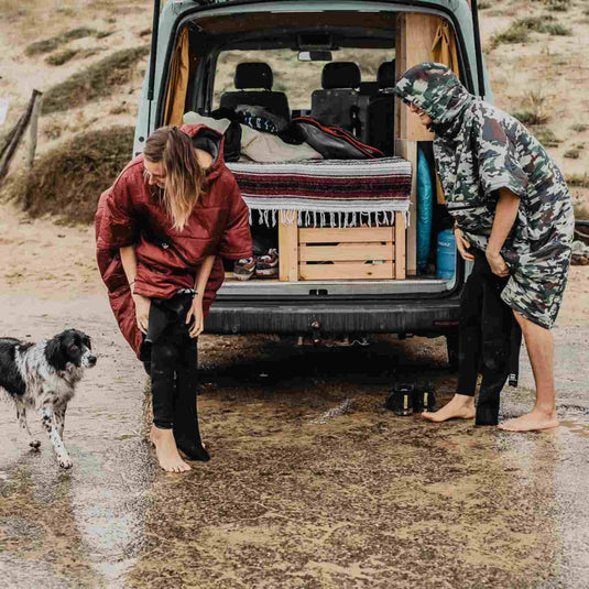 Isurus Voited CoLab Surf Hooded Changing Poncho 5