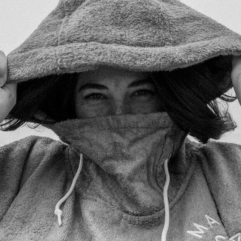 Load image into Gallery viewer, Manera Bamboo Summer Hooded Changing Poncho 13
