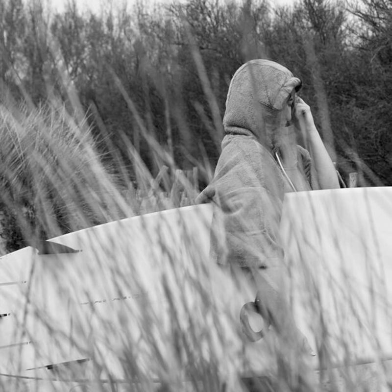 Load image into Gallery viewer, Manera Bamboo Summer Hooded Changing Poncho 12

