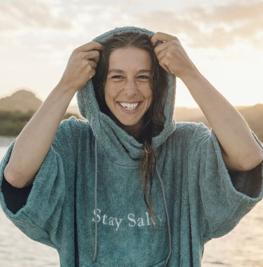 Manera Bamboo Winter Hooded Changing Poncho 7
