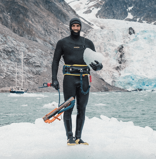 Manera Magma Steamer 6/4 Hooded Chest-Zip Wetsuit • 2024 16