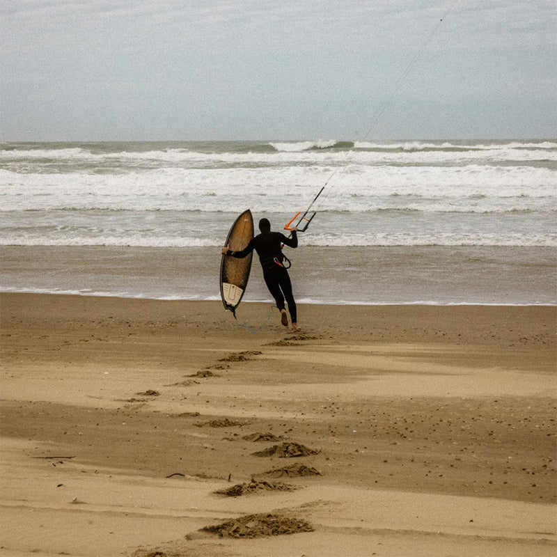 Load image into Gallery viewer, Manera Seafarer 5/4/3 Hooded U-Zip Wetsuit 7
