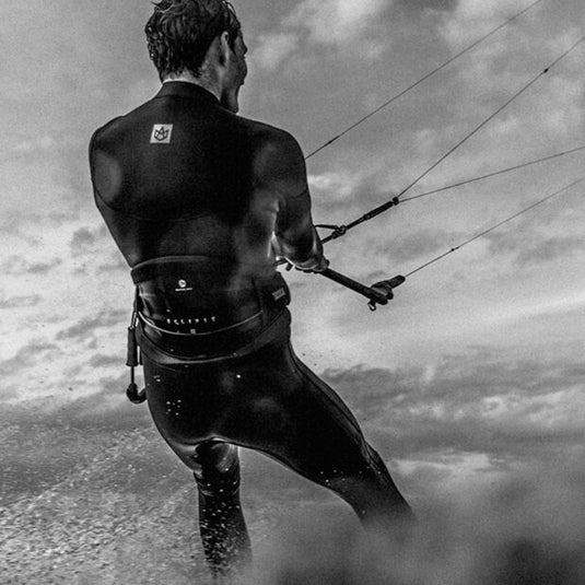 Manera Seafarer 4/3 Chest-Zip Wetsuit 18