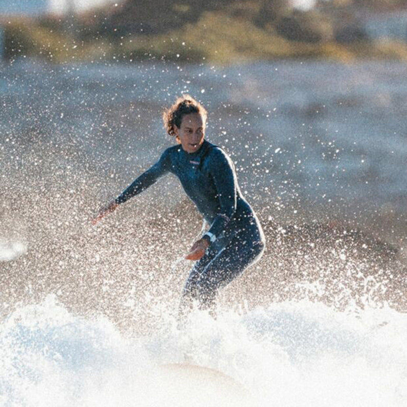 Load image into Gallery viewer, Manera Women's Seafarer+ Steamer 4/3 Chest-Zip Wetsuit 16
