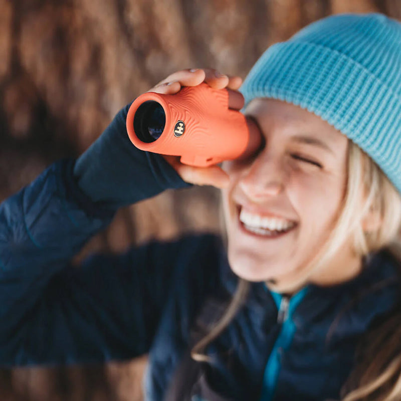 Load image into Gallery viewer, Nocs Provisions Field Tube 8×32 Waterproof Monocular - Coral Red 8
