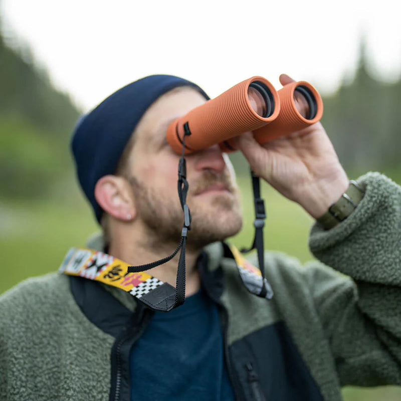 Load image into Gallery viewer, Nocs Provisions Pro Issue 10×42 Waterproof Binoculars 8
