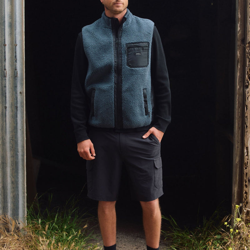 Load image into Gallery viewer, O'Neill TRVLR Elevation Zip-Up Vest 2

