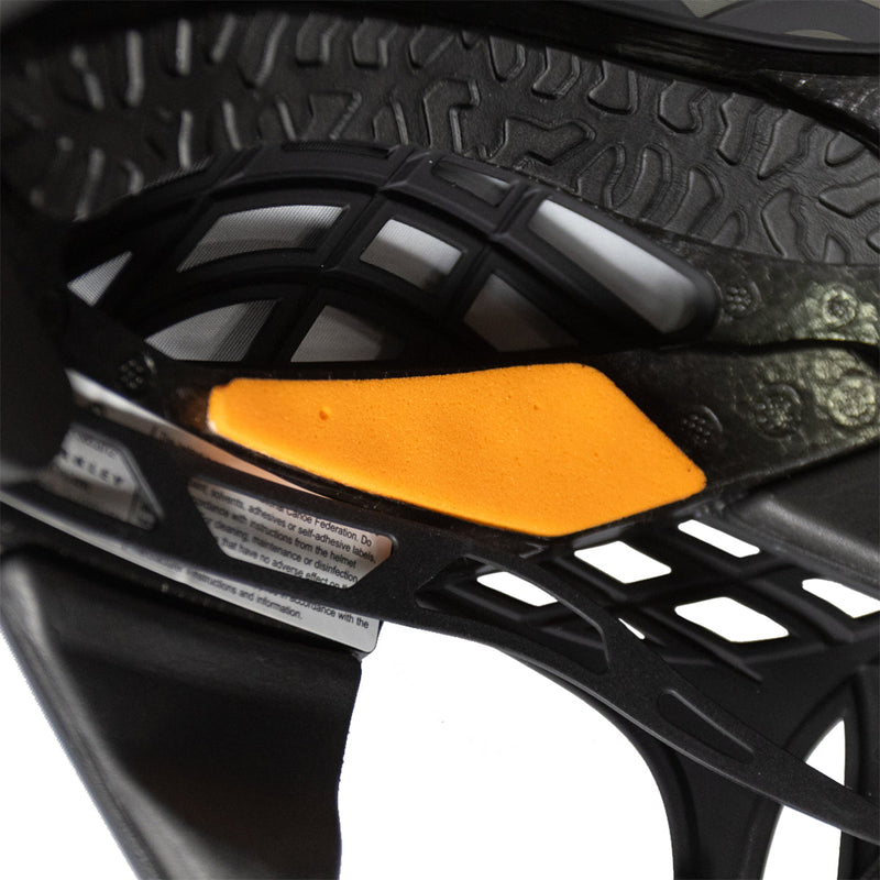 Load image into Gallery viewer, Oakley WTR ICON Surf Helmet 19
