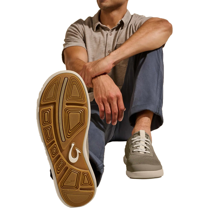 Load image into Gallery viewer, OluKai Moku Pae Slip-On Boat Shoes 6
