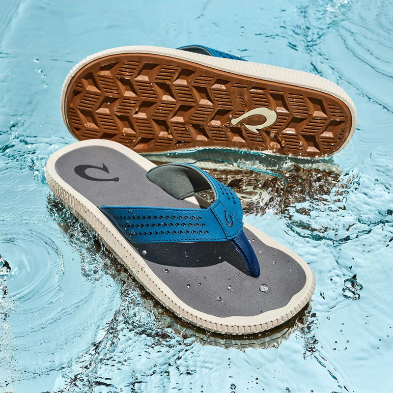 Load image into Gallery viewer, OluKai Ulele Sandals 6
