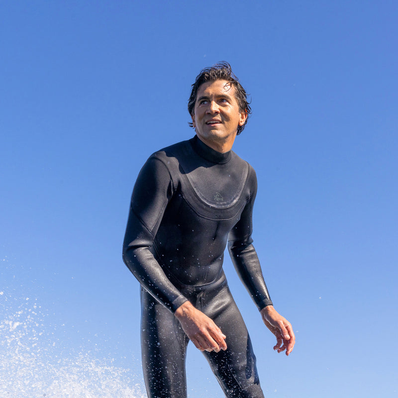 Load image into Gallery viewer, Patagonia Regulator 3/2 U-Zip Wetsuit 6
