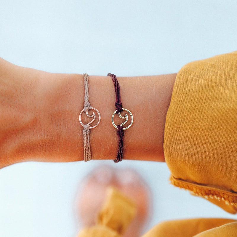 Load image into Gallery viewer, Pura Vida Women's Gold Wave Bracelet 5
