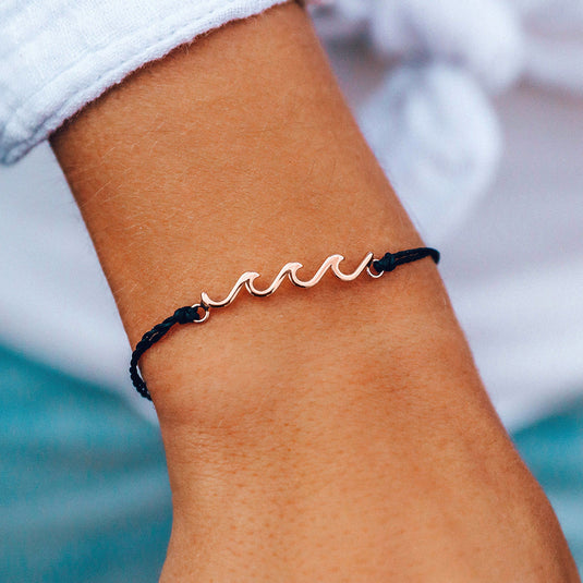 Pura Vida Women's Rose Gold Delicate Wave Bracelet 3