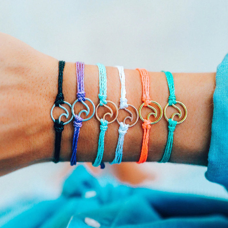 Load image into Gallery viewer, Pura Vida Women's Gold Wave Bracelet 8

