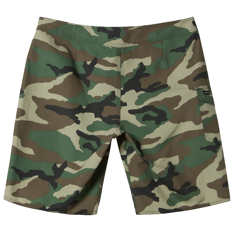 Load image into Gallery viewer, Quiksilver Everyday Solid 20" Boardshorts 2
