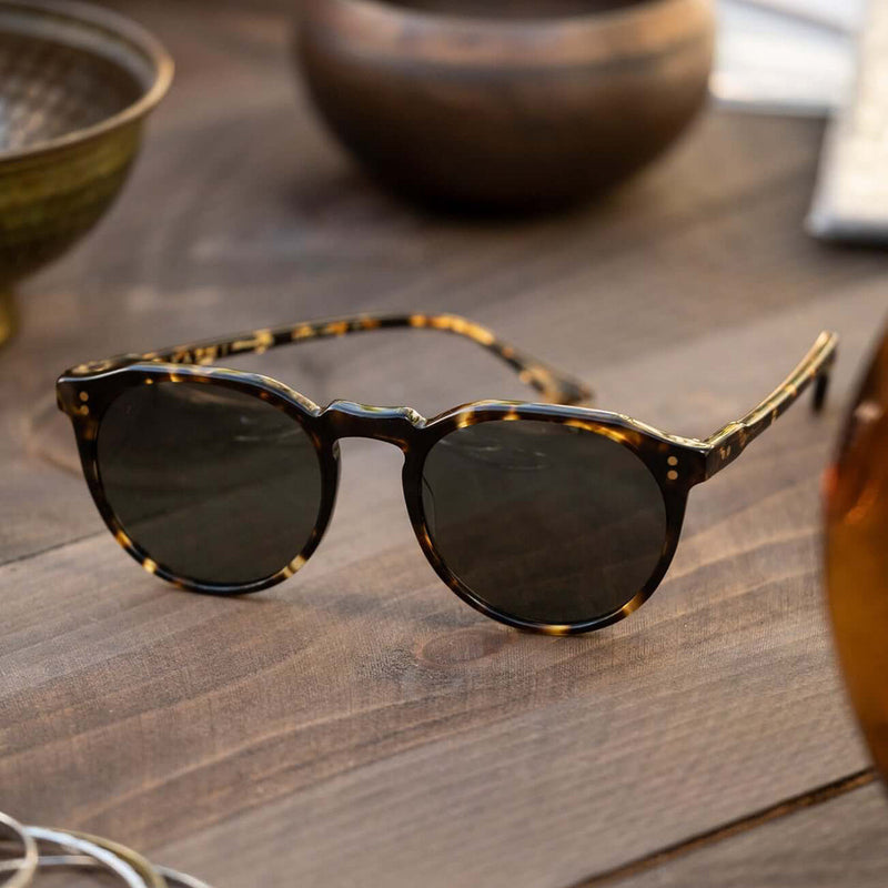 Load image into Gallery viewer, RAEN Remmy Polarized Sunglasses - Brindle Tortoise/Green 6
