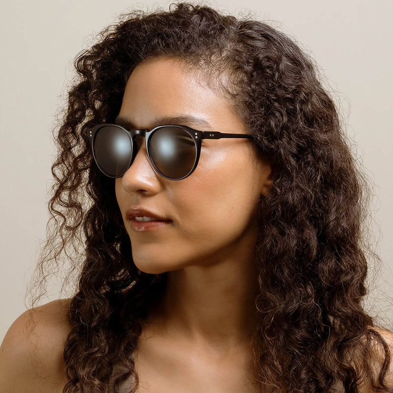 Load image into Gallery viewer, RAEN Remmy Polarized Sunglasses - Recycled Black/Green 6
