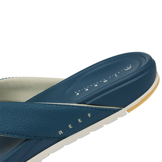 REEF Cushion Bonzer Sandals 8