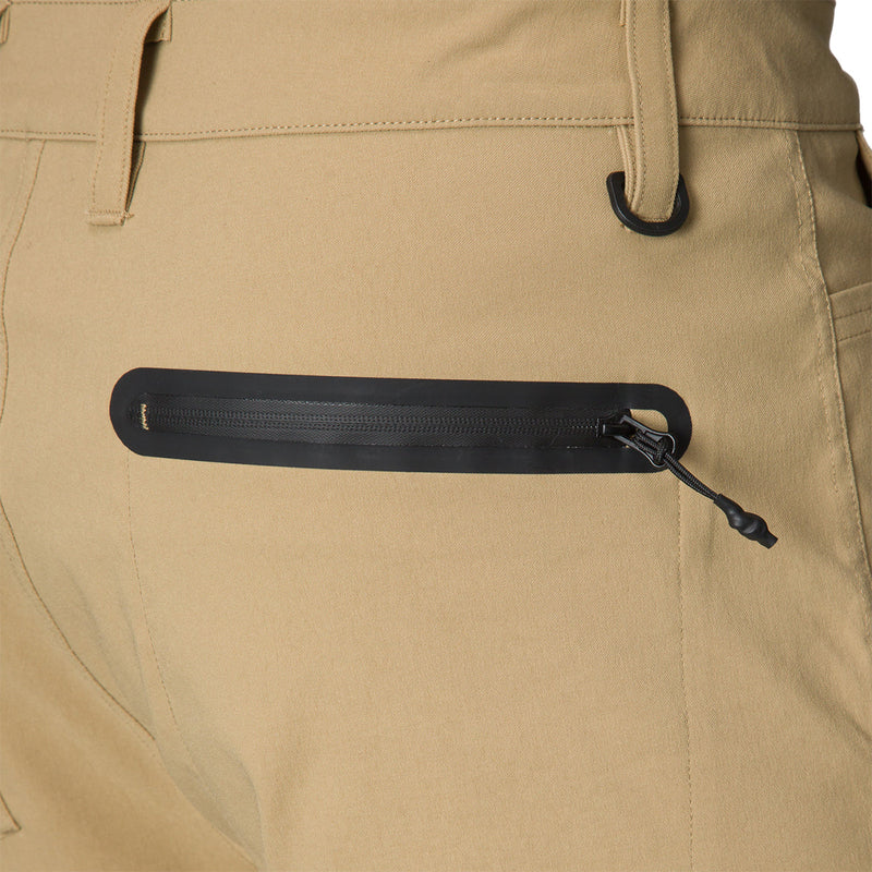 Load image into Gallery viewer, REEF Bramble Utility 19" Shorts 5
