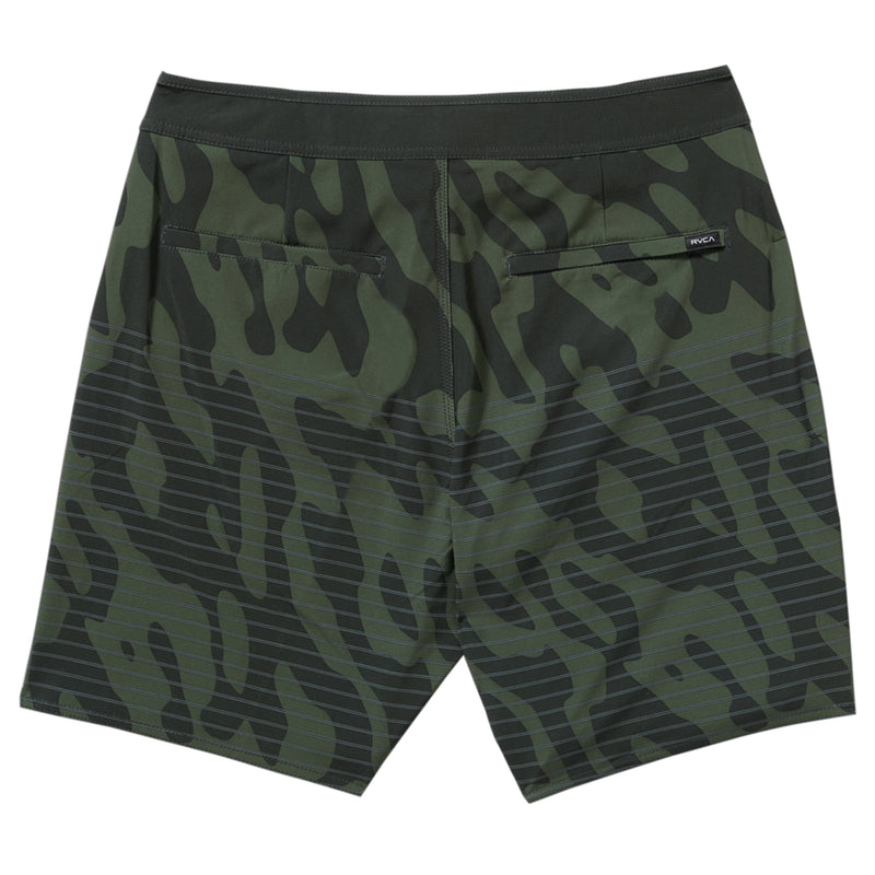 Load image into Gallery viewer, RVCA Curren 18" Boardshorts 2
