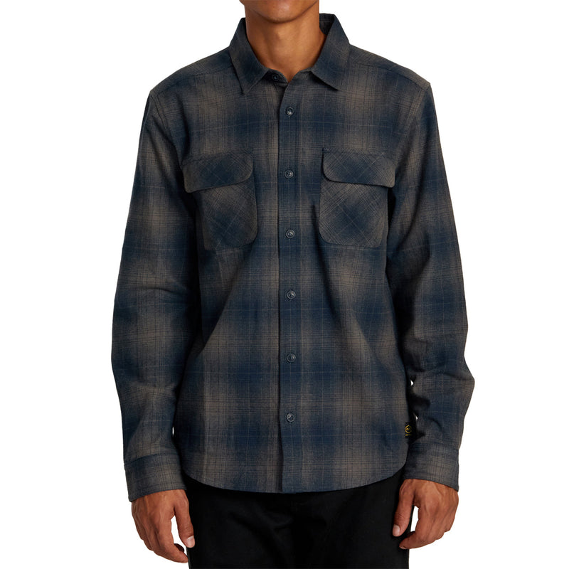 Load image into Gallery viewer, RVCA Dayshift Long Sleeve Button-Up Flannel Shirt - Smoke 1
