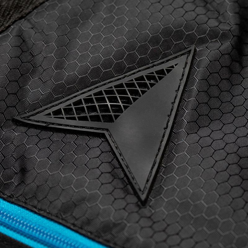 Load image into Gallery viewer, Roam Short Tech Slim 1-2 Board Travel Surfboard Bag 3
