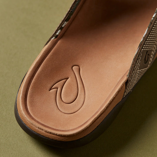 OluKai Tuahine Sandals 5