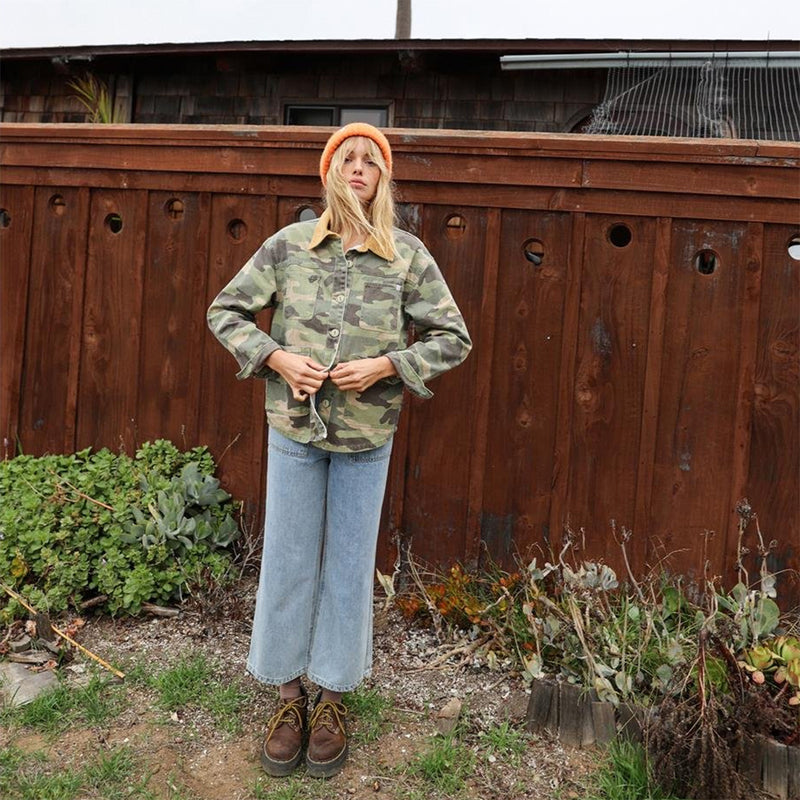 Load image into Gallery viewer, Sisstr Women's Kickin' It Button-Up Denim Jacket 4

