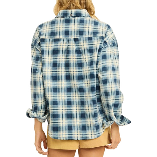 Sisstr Women's Night Waves E-Cozy Long Sleeve Button-Up Fleece Overshirt 2