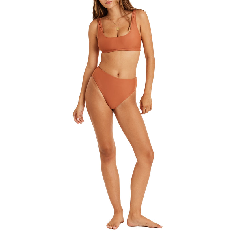 Load image into Gallery viewer, Sisstr Women's Seeker Solid Tank Bikini Top 6
