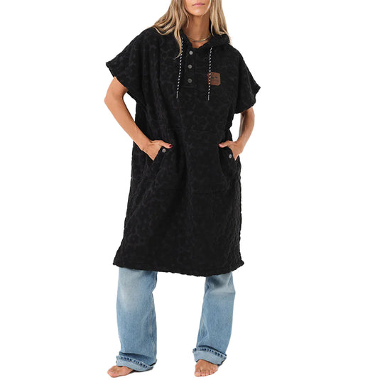 Slowtide Ginny Hooded Changing Poncho 13
