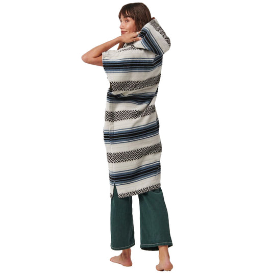 Slowtide Oso Hooded Changing Poncho 8