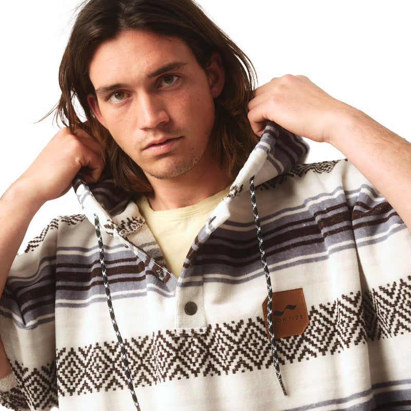 Load image into Gallery viewer, Slowtide Oso Hooded Changing Poncho 10

