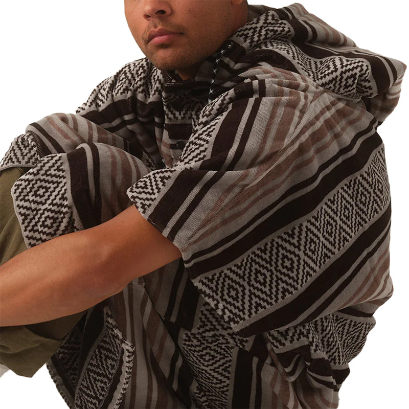 Load image into Gallery viewer, Slowtide Oso Courtyard Hooded Changing Poncho 4
