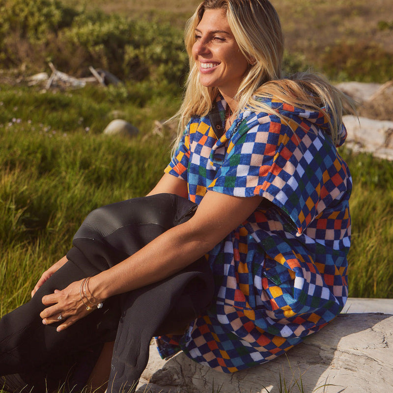 Load image into Gallery viewer, Slowtide Sundown Hooded Changing Poncho 9
