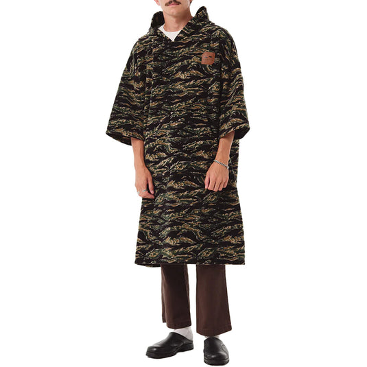 Slowtide Major Chilling Fleece Hooded Changing Poncho 1