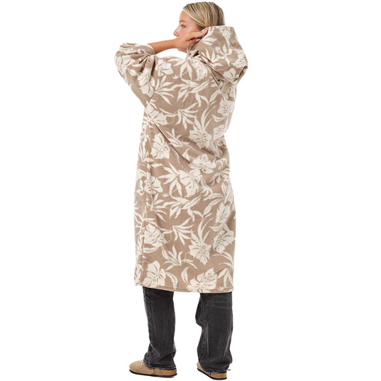 Slowtide Hauke Chilling Fleece Hooded Changing Poncho 2