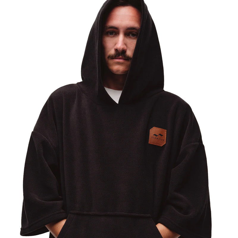 Load image into Gallery viewer, Slowtide Everyday Chilling Fleece Hooded Changing Poncho 7
