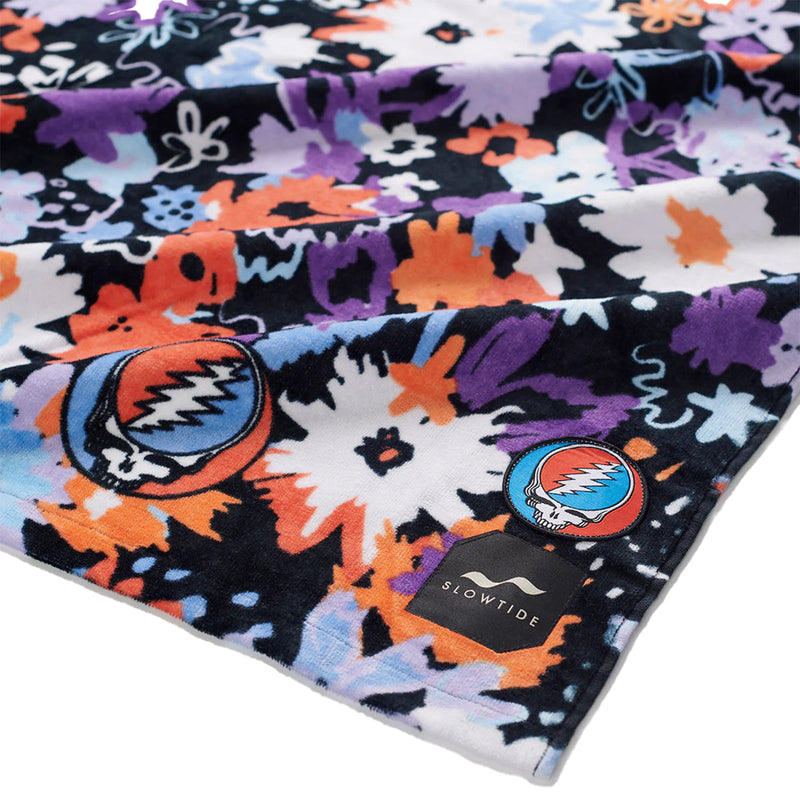 Load image into Gallery viewer, Slowtide Dead Flowers Beach Towel 2
