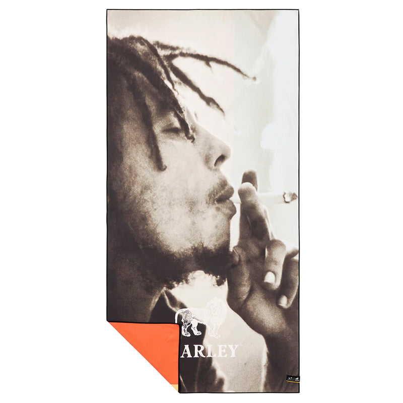 Load image into Gallery viewer, Slowtide Kaya Performance Quick-Dry Travel Beach Towel 1
