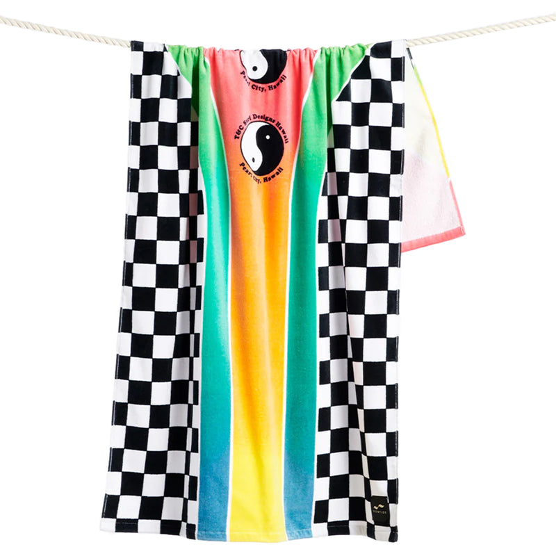 Load image into Gallery viewer, Slowtide Town &amp; Country Beach Towel 8
