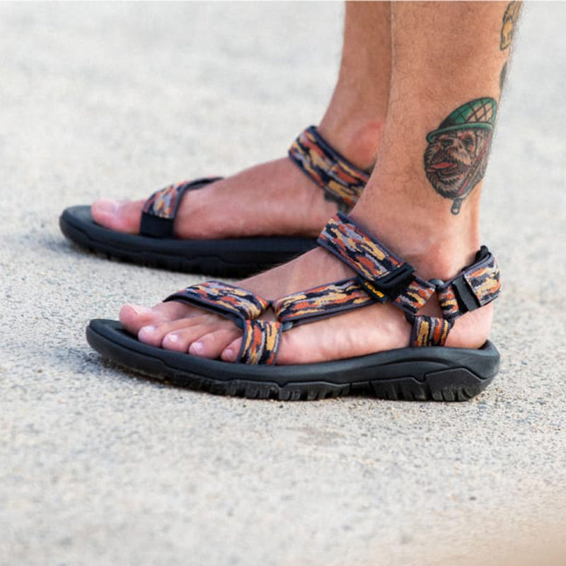 Load image into Gallery viewer, Teva Hurricane XLT2 Sandals 8
