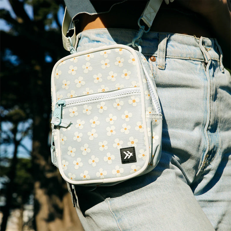 Load image into Gallery viewer, Thread Wallets Crossbody Bag 15
