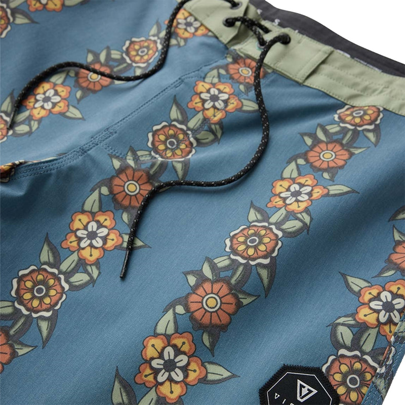 Load image into Gallery viewer, Vissla Ink Lines 18.5" Boardshorts 4
