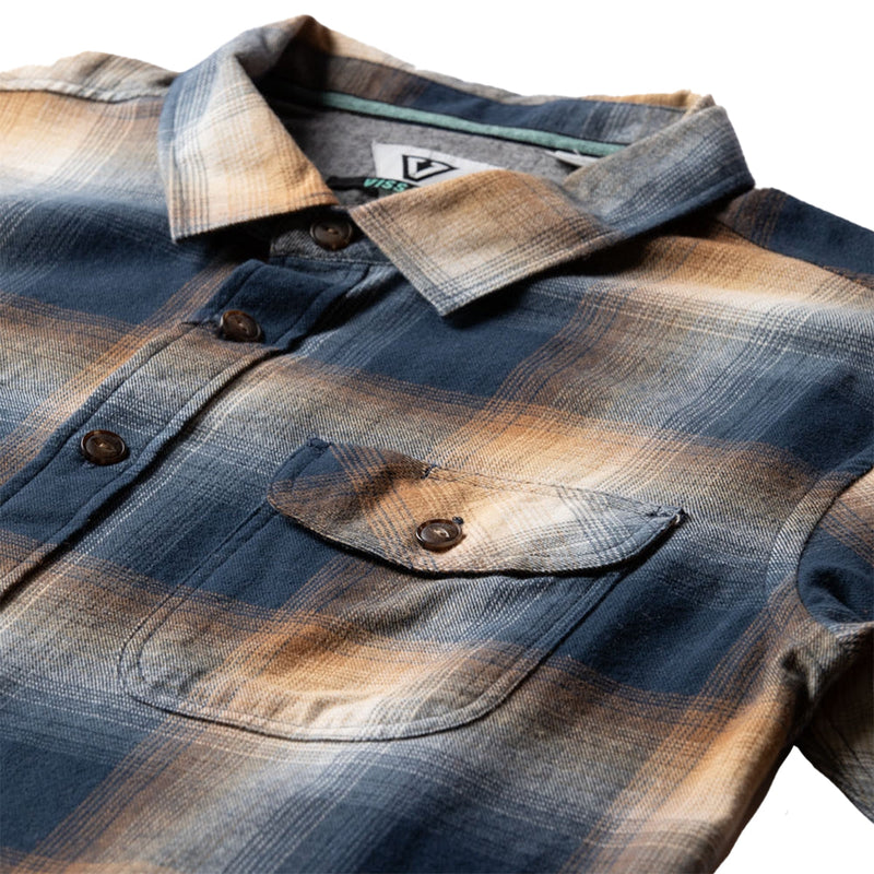 Load image into Gallery viewer, Vissla Central Coast Eco Long Sleeve Button-Up Flannel Shirt • 2024 3

