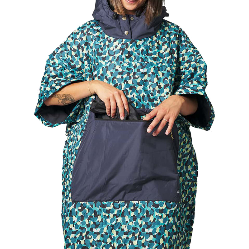 Load image into Gallery viewer, Voited Outdoor 2nd Edition Hooded Changing Poncho 12
